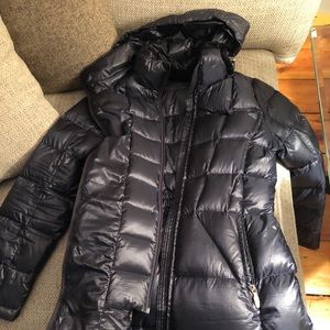 Barely Worn Women’s Navy Calvin Klein Down Jacket